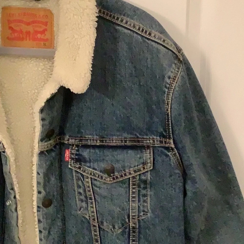 LEVI STRAUSS SHERPA TRUCKER JACKET - Picture 5 of 11